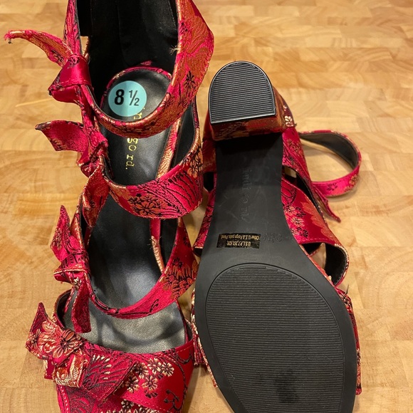 Fancy Red Brocade Shoes - Picture 2 of 3